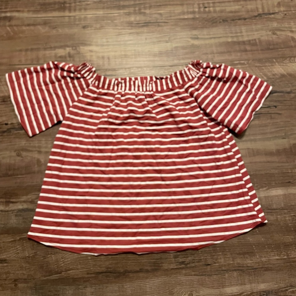 Women’s Maroon and White Striped Blouse from Everly at Francesca’s size: S